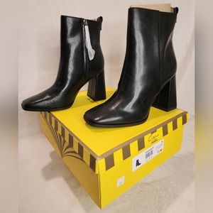 NWT Circus by Sam Edelman Pascha Black Almond Toe Block Heel Ankle Boots 7.5 NIB